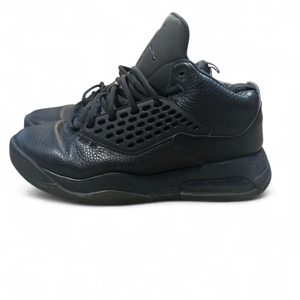 Nike Air Jordan Men’s Black Anthracite Maxin 200 Basketball Shoes Size‎ 11